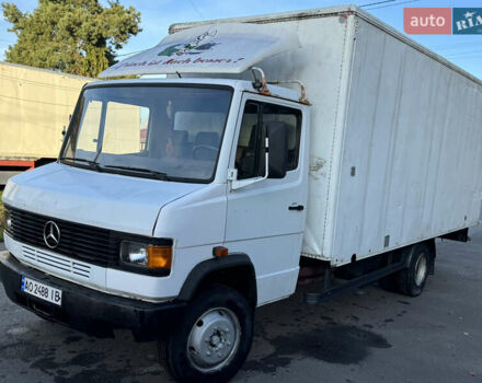 Белый Мерседес T2, объемом двигателя 4 л и пробегом 441 тыс. км за 8200 $, фото 1 на Automoto.ua
