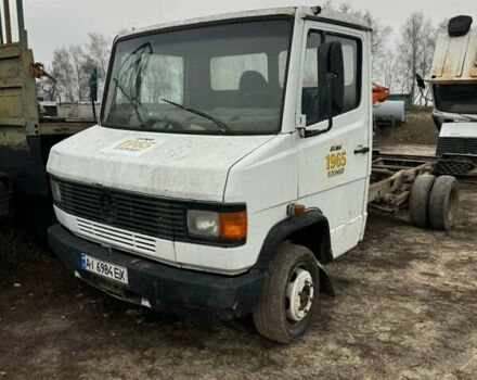 Білий Мерседес T2, об'ємом двигуна 4 л та пробігом 280 тис. км за 2500 $, фото 4 на Automoto.ua