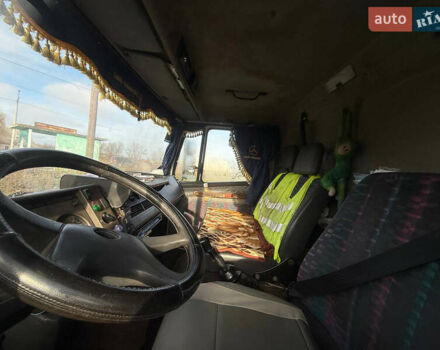 Білий Мерседес T2, об'ємом двигуна 4.3 л та пробігом 500 тис. км за 6100 $, фото 6 на Automoto.ua