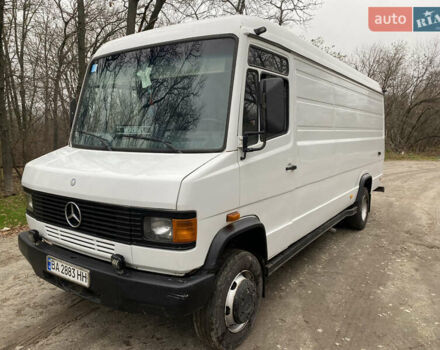 Белый Мерседес T2, объемом двигателя 3.97 л и пробегом 550 тыс. км за 6800 $, фото 2 на Automoto.ua