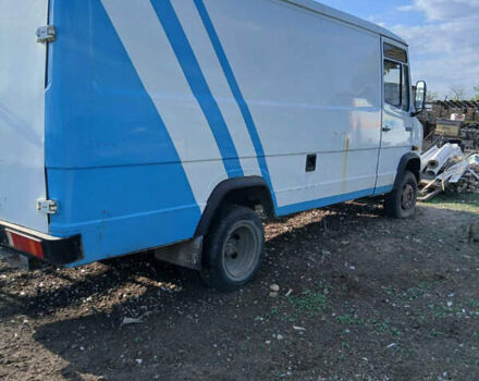 Білий Мерседес T2, об'ємом двигуна 3.97 л та пробігом 100 тис. км за 4600 $, фото 3 на Automoto.ua