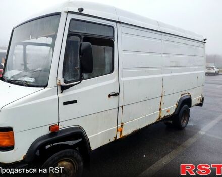 Білий Мерседес T2, об'ємом двигуна 4 л та пробігом 0 тис. км за 4000 $, фото 2 на Automoto.ua