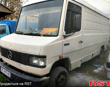 Белый Мерседес T2, объемом двигателя 2.3 л и пробегом 555 тыс. км за 2000 $, фото 4 на Automoto.ua