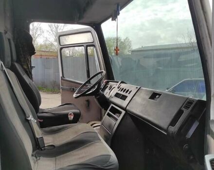 Белый Мерседес T2, объемом двигателя 4 л и пробегом 350 тыс. км за 5400 $, фото 6 на Automoto.ua