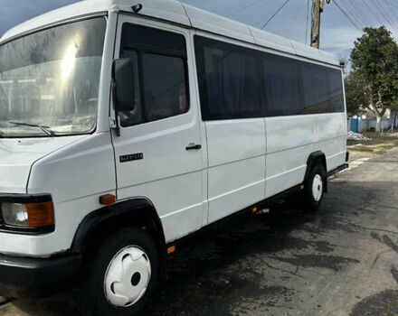 Мерседес T2 1991 в Арцизе на Automoto.ua Белый Мерседес T2, объемом двигателя 4 л и пробегом 600 тыс. км за 8000 $, фото 8 на Automoto.ua