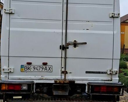 Білий Мерседес T2, об'ємом двигуна 4 л та пробігом 0 тис. км за 6500 $, фото 2 на Automoto.ua