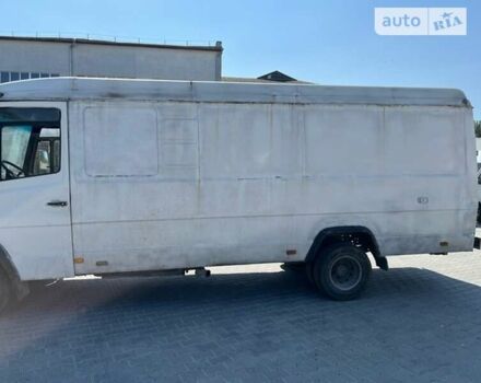 Белый Мерседес T2, объемом двигателя 4 л и пробегом 530 тыс. км за 2800 $, фото 3 на Automoto.ua