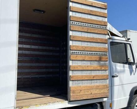 Белый Мерседес T2, объемом двигателя 3.9 л и пробегом 390 тыс. км за 6500 $, фото 1 на Automoto.ua