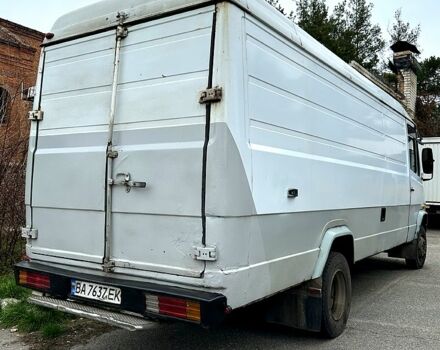 Білий Мерседес T2, об'ємом двигуна 4 л та пробігом 0 тис. км за 8000 $, фото 4 на Automoto.ua