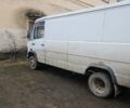 Белый Мерседес T2, объемом двигателя 3.97 л и пробегом 500 тыс. км за 5500 $, фото 9 на Automoto.ua