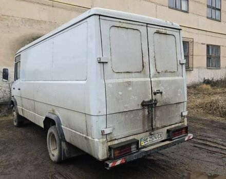 Белый Мерседес T2, объемом двигателя 3.97 л и пробегом 500 тыс. км за 5500 $, фото 10 на Automoto.ua