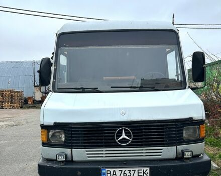 Білий Мерседес T2, об'ємом двигуна 4 л та пробігом 0 тис. км за 8000 $, фото 2 на Automoto.ua