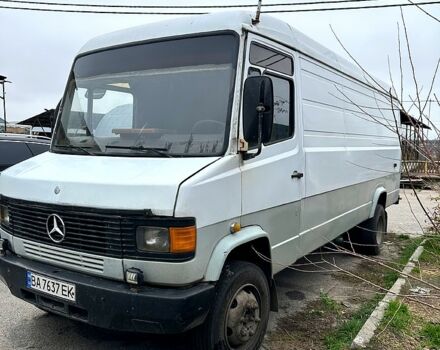 Білий Мерседес T2, об'ємом двигуна 4 л та пробігом 0 тис. км за 8000 $, фото 1 на Automoto.ua