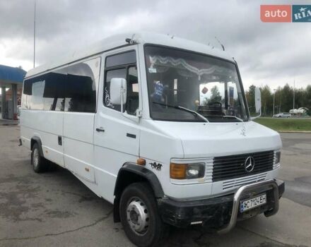 Белый Мерседес T2, объемом двигателя 3.97 л и пробегом 400 тыс. км за 5000 $, фото 3 на Automoto.ua