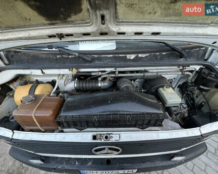 Мерседес T2 1996 в Белгород-Днестровском на Automoto.ua Белый Мерседес T2, объемом двигателя 3.97 л и пробегом 893 тыс. км за 7500 $, фото 23 на Automoto.ua