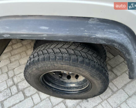 Мерседес T2 1996 в Белгород-Днестровском на Automoto.ua Белый Мерседес T2, объемом двигателя 3.97 л и пробегом 893 тыс. км за 7500 $, фото 19 на Automoto.ua