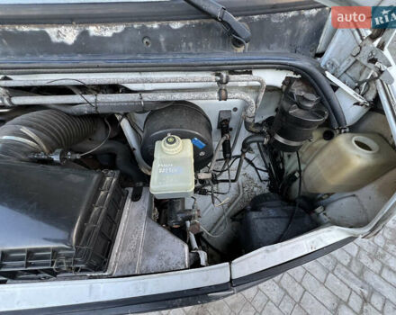 Мерседес T2 1996 в Белгород-Днестровском на Automoto.ua Белый Мерседес T2, объемом двигателя 3.97 л и пробегом 893 тыс. км за 7500 $, фото 22 на Automoto.ua