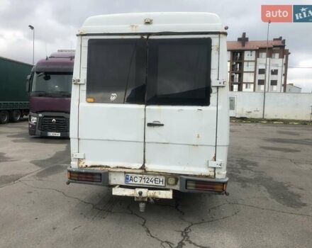 Белый Мерседес T2, объемом двигателя 3.97 л и пробегом 400 тыс. км за 5000 $, фото 6 на Automoto.ua