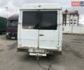 Белый Мерседес T2, объемом двигателя 3.97 л и пробегом 400 тыс. км за 5000 $, фото 6 на Automoto.ua