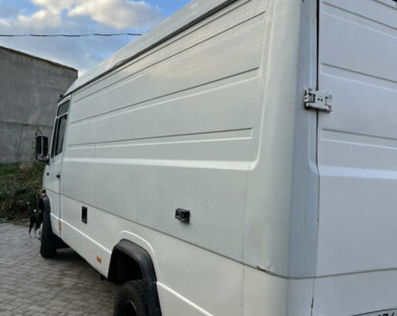 Мерседес T2 1996 в Белгород-Днестровском на Automoto.ua Белый Мерседес T2, объемом двигателя 3.97 л и пробегом 893 тыс. км за 7500 $, фото 6 на Automoto.ua