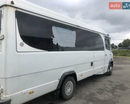 Белый Мерседес T2, объемом двигателя 3.97 л и пробегом 400 тыс. км за 5000 $, фото 5 на Automoto.ua