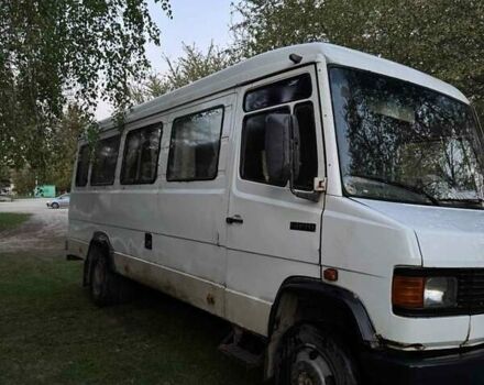 Белый Мерседес T2, объемом двигателя 4 л и пробегом 8 тыс. км за 3350 $, фото 7 на Automoto.ua