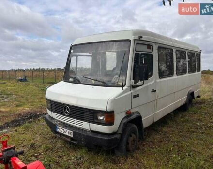 Белый Мерседес T2, объемом двигателя 4 л и пробегом 862 тыс. км за 4000 $, фото 3 на Automoto.ua