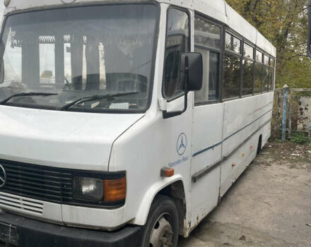 Белый Мерседес T2, объемом двигателя 3.97 л и пробегом 500 тыс. км за 4000 $, фото 3 на Automoto.ua