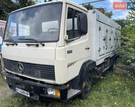 Білий Мерседес T2, об'ємом двигуна 3.97 л та пробігом 500 тис. км за 2999 $, фото 2 на Automoto.ua