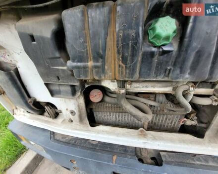 Белый Мерседес T2, объемом двигателя 4.2 л и пробегом 6 тыс. км за 4000 $, фото 2 на Automoto.ua