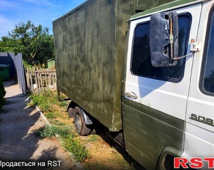 Белый Мерседес T2, объемом двигателя 4.5 л и пробегом 0 тыс. км за 3300 $, фото 1 на Automoto.ua