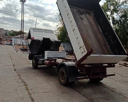 Белый Мерседес T2, объемом двигателя 3.94 л и пробегом 872 тыс. км за 12000 $, фото 6 на Automoto.ua