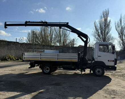 Белый Мерседес T2, объемом двигателя 6 л и пробегом 520 тыс. км за 23000 $, фото 4 на Automoto.ua