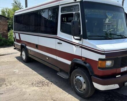 Белый Мерседес T2, объемом двигателя 3.97 л и пробегом 450 тыс. км за 7800 $, фото 1 на Automoto.ua