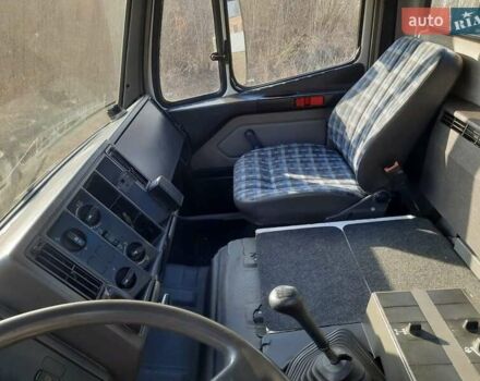 Белый Мерседес T2, объемом двигателя 11 л и пробегом 480 тыс. км за 28000 $, фото 5 на Automoto.ua