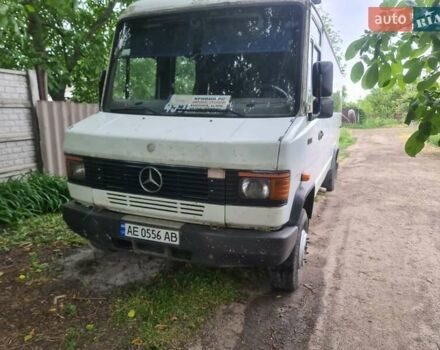 Белый Мерседес T2, объемом двигателя 3.97 л и пробегом 310 тыс. км за 5450 $, фото 3 на Automoto.ua