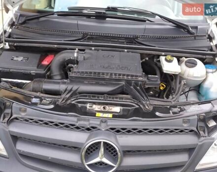 Белый Мерседес T2, объемом двигателя 2.4 л и пробегом 155 тыс. км за 12000 $, фото 6 на Automoto.ua