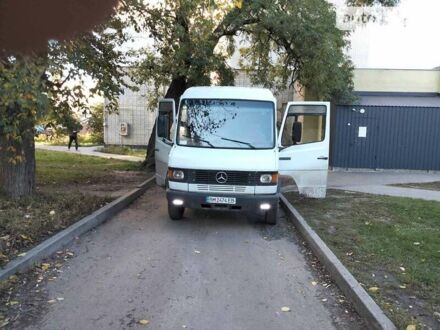 Білий Мерседес T2, об'ємом двигуна 4 л та пробігом 100 тис. км за 6000 $, фото 1 на Automoto.ua