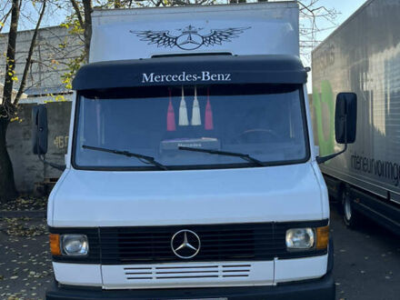 Мерседес T2 1991 в Хмельницком на Automoto.ua Белый Мерседес T2, объемом двигателя 3.97 л и пробегом 750 тыс. км за 9800 $, фото 1 на Automoto.ua