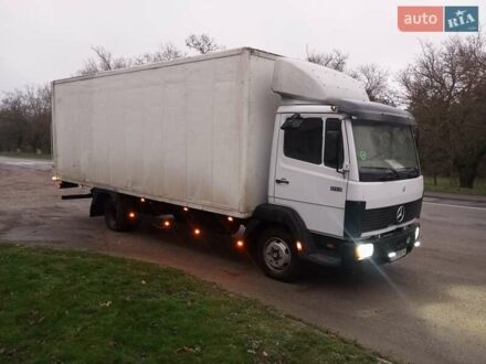 Белый Мерседес T2, объемом двигателя 5.96 л и пробегом 300 тыс. км за 10100 $, фото 1 на Automoto.ua