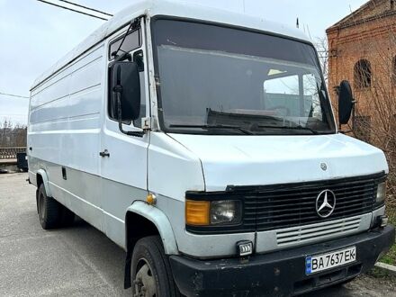 Білий Мерседес T2, об'ємом двигуна 4 л та пробігом 0 тис. км за 8000 $, фото 1 на Automoto.ua