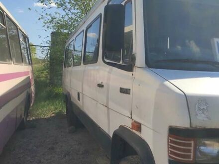Мерседес T2 1995 в Николаевка на Automoto.ua Белый Мерседес T2, объемом двигателя 4 л и пробегом 450 тыс. км за 3750 $, фото 1 на Automoto.ua