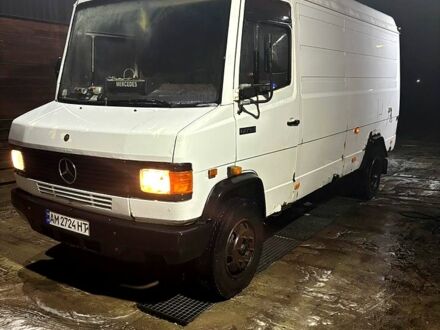 Білий Мерседес T2, об'ємом двигуна 4 л та пробігом 0 тис. км за 3000 $, фото 1 на Automoto.ua