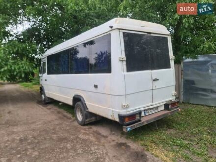 Мерседес T2 1996 в Кривом Роге на Automoto.ua Белый Мерседес T2, объемом двигателя 3.97 л и пробегом 310 тыс. км за 5450 $, фото 1 на Automoto.ua