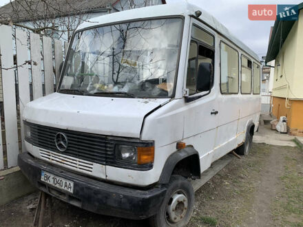 Мерседес T2 1996 в Ровно на Automoto.ua Белый Мерседес T2, объемом двигателя 2.4 л и пробегом 500 тыс. км за 1800 $, фото 1 на Automoto.ua