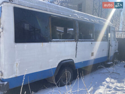 Мерседес T2 1996 в Доброполье на Automoto.ua Белый Мерседес T2, объемом двигателя 3.9 л и пробегом 400 тыс. км за 2000 $, фото 1 на Automoto.ua