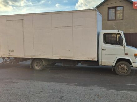 Белый Мерседес T2, объемом двигателя 4.25 л и пробегом 300 тыс. км за 12000 $, фото 1 на Automoto.ua