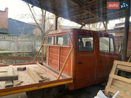 Коричневый Мерседес T2, объемом двигателя 4 л и пробегом 993 тыс. км за 11000 $, фото 1 на Automoto.ua