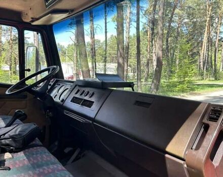 Красный Мерседес T2, объемом двигателя 6 л и пробегом 400 тыс. км за 15500 $, фото 2 на Automoto.ua