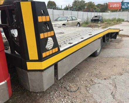 Красный Мерседес T2, объемом двигателя 4 л и пробегом 450 тыс. км за 16800 $, фото 12 на Automoto.ua